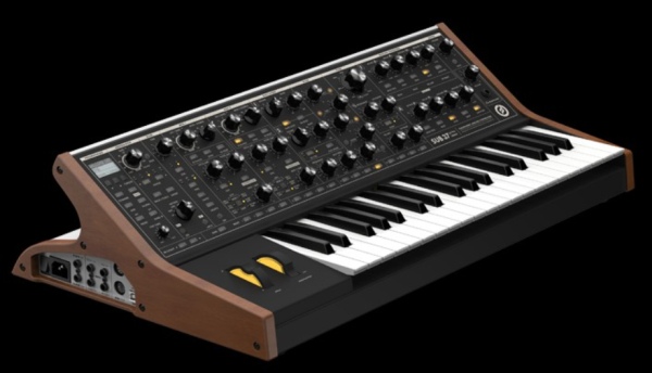 Аналоговый синтезатор Moog Sub 37 Tribute Edition в магазине Music-Hummer