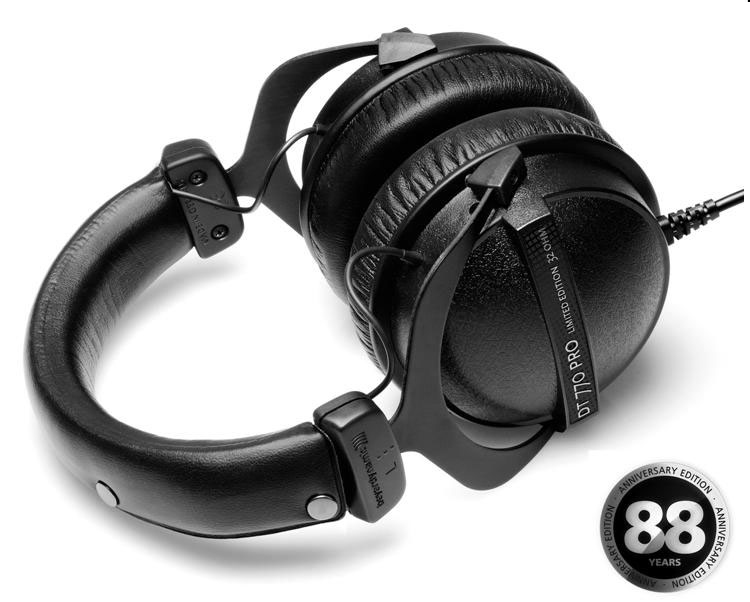 Фото Beyerdynamic dt 770 pro 32 ohm limited edition закрытые мониторные наушники