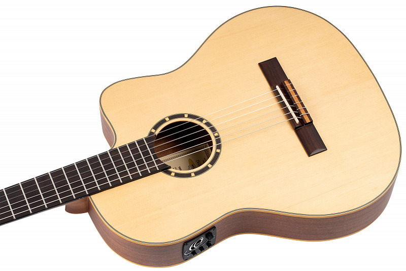 Классическая гитара Ortega RCE125SN Family Series в магазине Music-Hummer