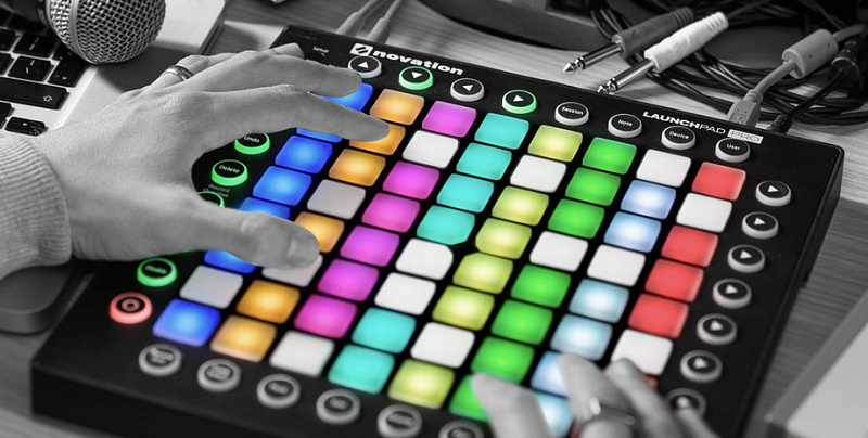 NOVATION Launchpad Pro контроллер для Ableton Live, 64 полноцветных пэда в магазине Music-Hummer