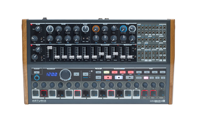 Фото Arturia MiniBrute 2S