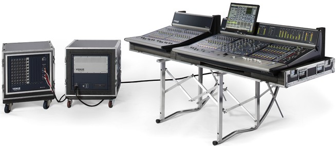 Фото Цифровой микшерный пульт Avid D-Show HD Native TB 64 System