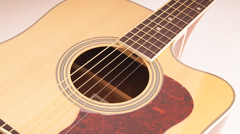 Фото F750CEQ Электро-акустическая гитара, Caraya