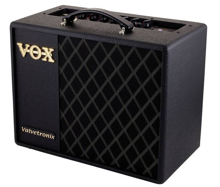Фото VOX VT20X Моделирующий комбоусилитель для электрогитары, 20 Вт, 1x8, ламповый преамп