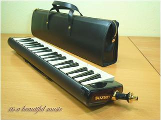 Мелодика духовая клавишная Suzuki PRO-37v2 в магазине Music-Hummer
