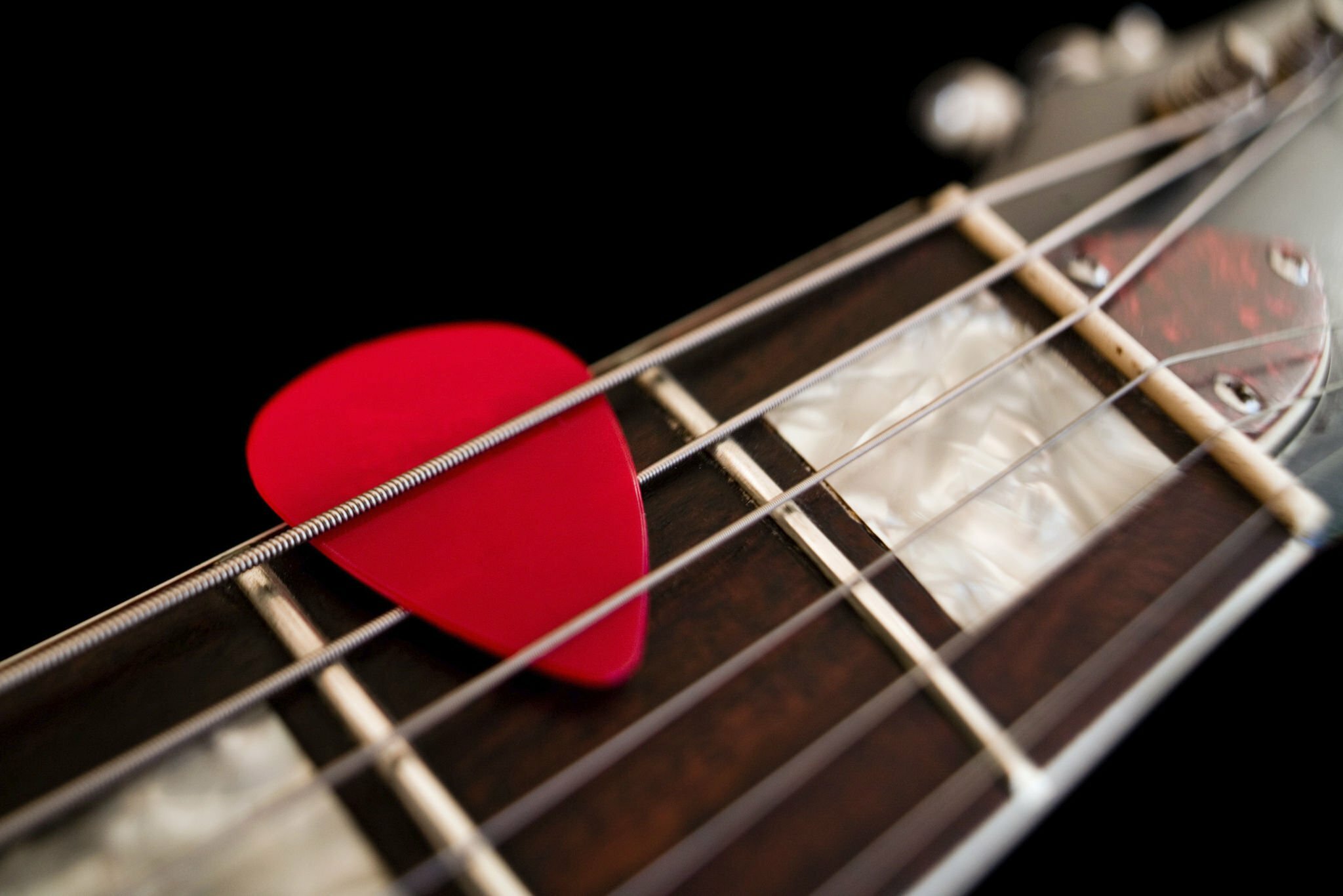 Медиатор для гитары: как выбрать подходящий – полезные советы