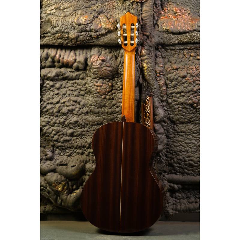 Фото PEREZ 630 Cedar - Гитара классическая 4/4 Перез