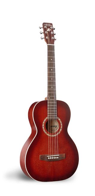 Фото Art & Lutherie AMI SPRUCE BURGUNDY QI+Чехол  электроакустическая гитара Parlor, цвет - красный