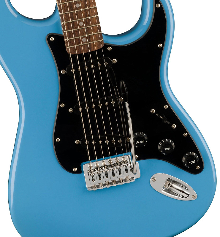 Фото Электрогитара FENDER SQUIER Sonic Stratocaster