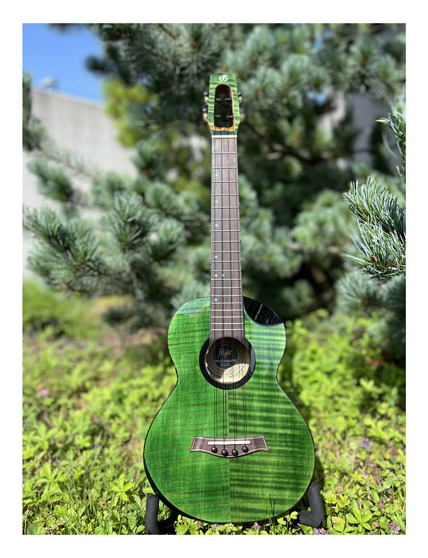 Фото Электроакустическая укулеле тенор FLIGHT COMET TENOR EQ-A Green, зелёный