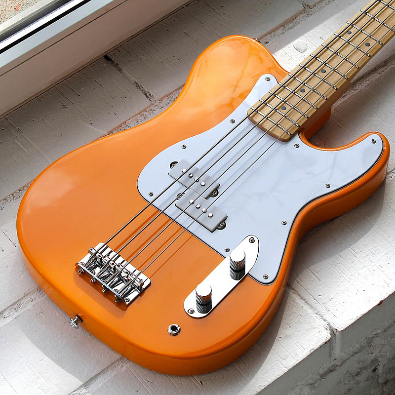 Фото Бас-гитара Kononykheen Guitars BREED-42-bass, оранжевая