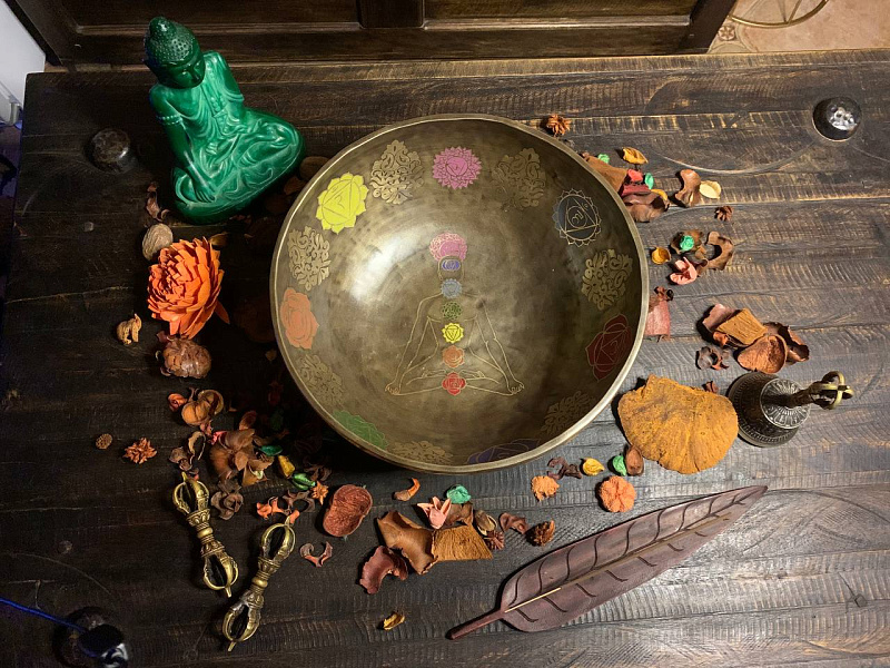 Фото Поющая чаша кованая Yogini SB-YOG 32  соль