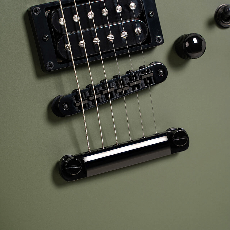 Фото Электрогитара Cort MBM-2H-B-SUS-SOG META Series, оливковый