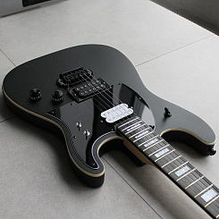 Электрогитара Kononykheen Guitars BREED-56-BK, чёрная