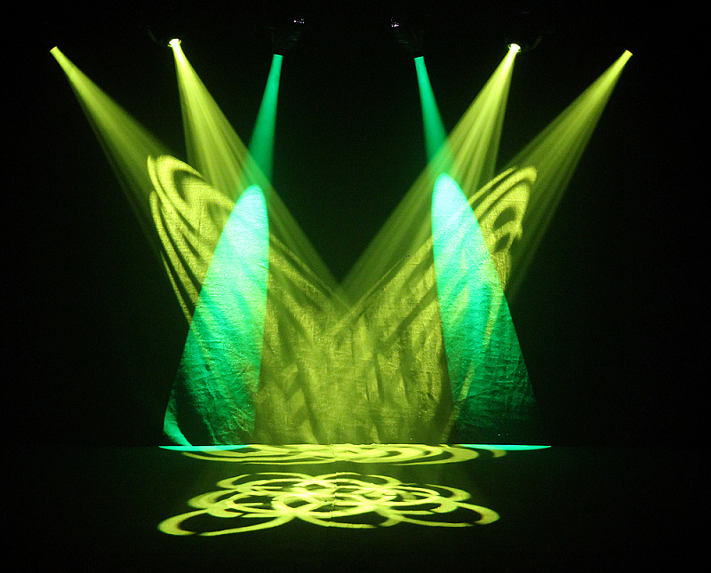 Фото Вращающаяся голова INVOLIGHT LED MH50S