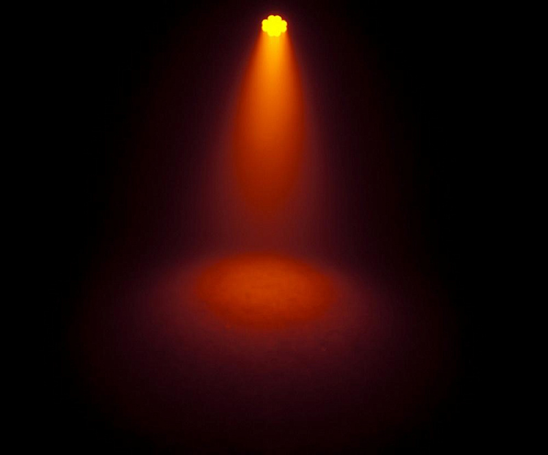 Фото CHAUVET Slim Par Quad 12 IRC Светодиодный прожектор