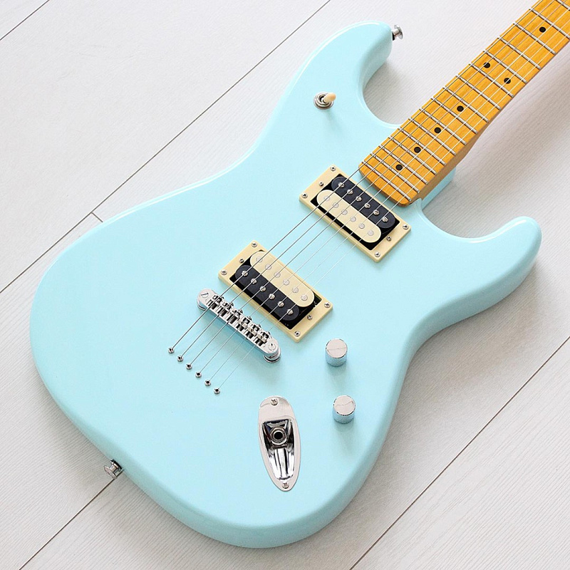 Фото Электрогитара Kononykheen Guitars BREED-54-BL, голубая