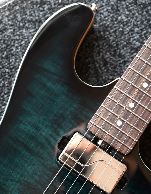 Фото Электрогитара Sterling Sabre Deep Blue Burst