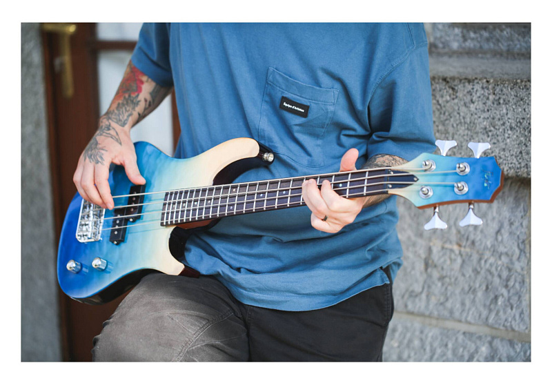 Фото Уменьшенная бас-гитара FLIGHT Mini Bass TBL, голубой
