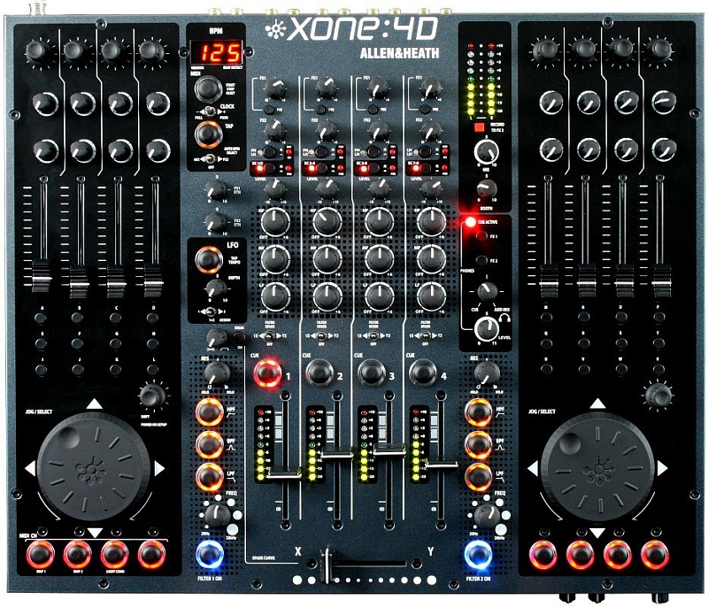 Фото Allen & Heath Xone:4D микшерный пульт