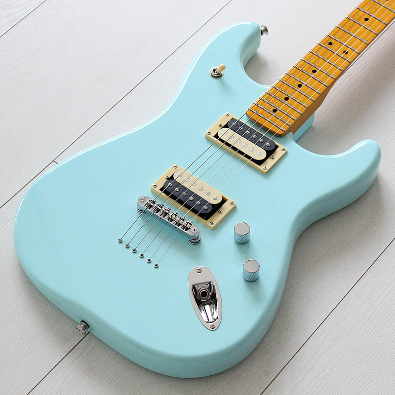 Фото Электрогитара Kononykheen Guitars BREED-54-BL, голубая