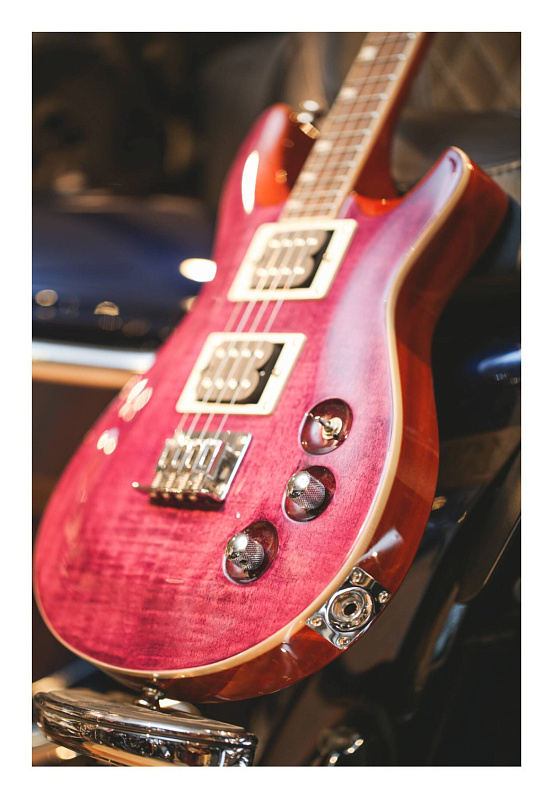 Фото Электроукулеле тенор FLIGHT Vanguard Tenor TPP, прозрачный фиолетовый