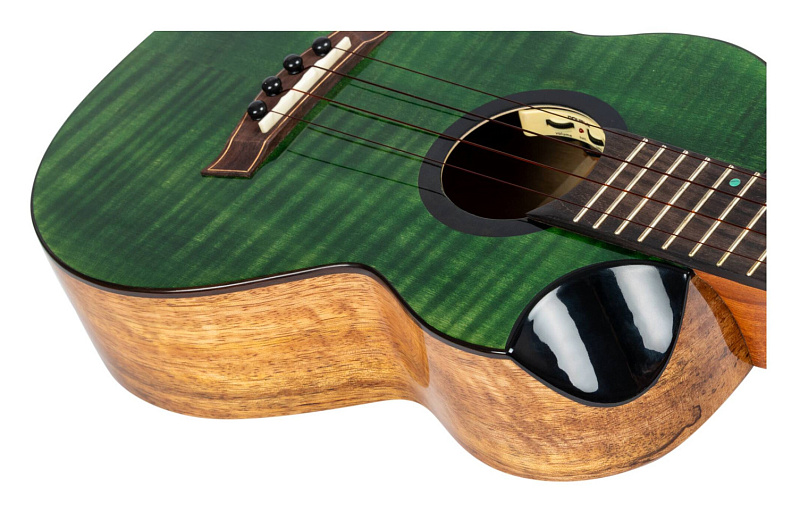 Фото Электроакустическая укулеле тенор FLIGHT COMET TENOR EQ-A Green, зелёный