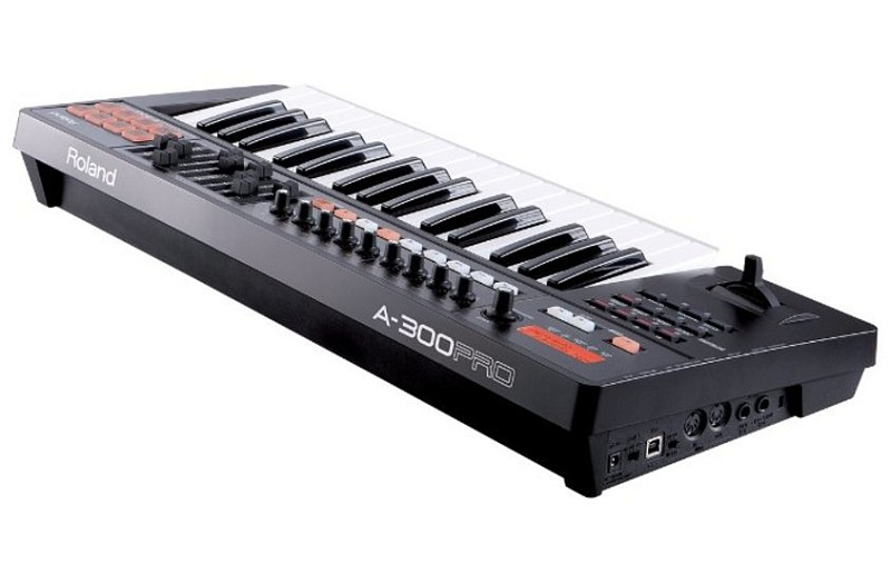 Фото Roland A-300PRO-R