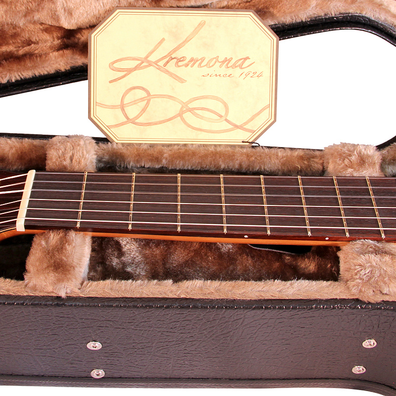 Фото Классическая гитара Kremona Fiesta-FC-w/case Cedar Artist Series