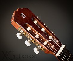 Классическая гитара Alhambra 2c 