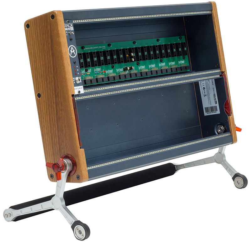 Фото Arturia RackBrute 6U
