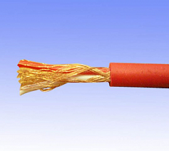 Микрофонный кабель QUIK LOK CM675 RED