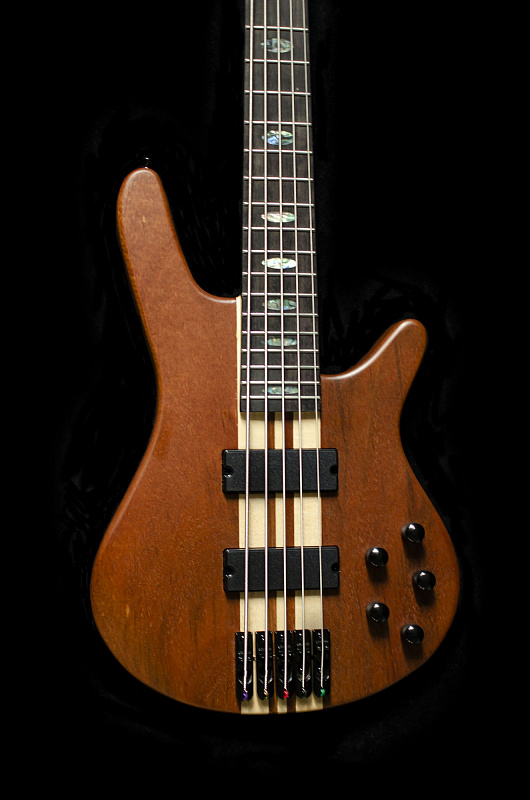 Бас-гитара Magna B2205-NT в магазине Music-Hummer