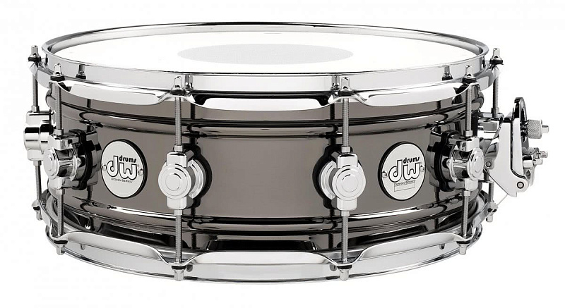 Фото Малый барабан DW DDSD5514BNCR Design Series 14&x5,5", латунь, чёрный никель