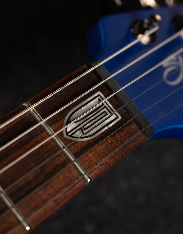 Фото Электрогитара Sterling Majesty Siberian Sapphire